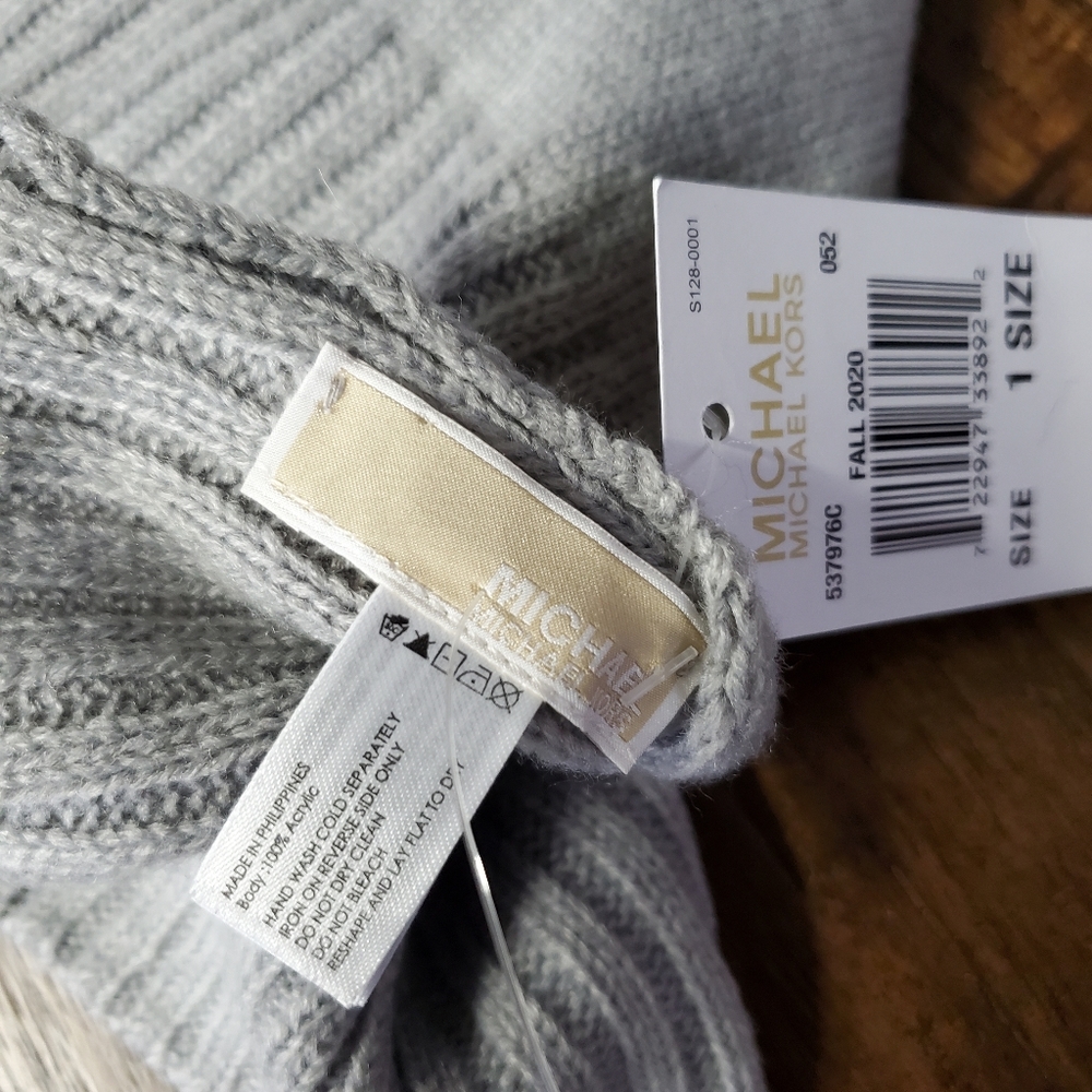 Scarf - Picture 2 of 4